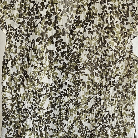 Ann Taylor Flutter Cap Sleeve Green Leaf Print Chiffon Blouse - Picture 13 of 14